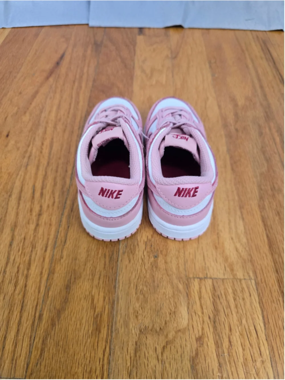 Girls Nike Dunk Low Sneakers Size 8C Pink and White